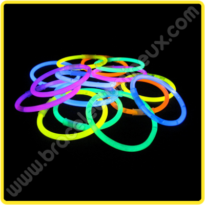 Bracelets lumineux 100 pcs - 5 couleurs différentes 
